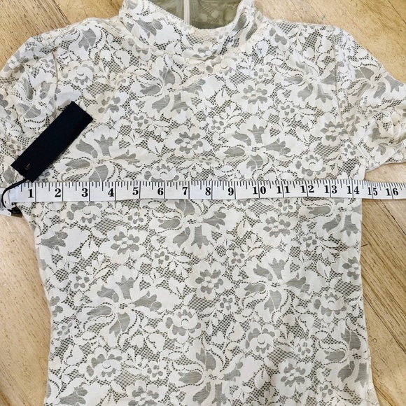 Aritzia Babaton lace mock neck bodysuit NWT - Picture 13 of 14
